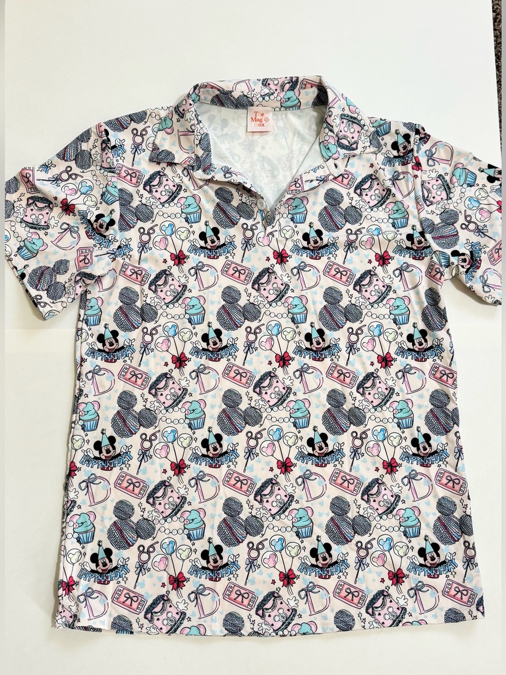 The Magic Box Mickey Mouse Disney polo medium